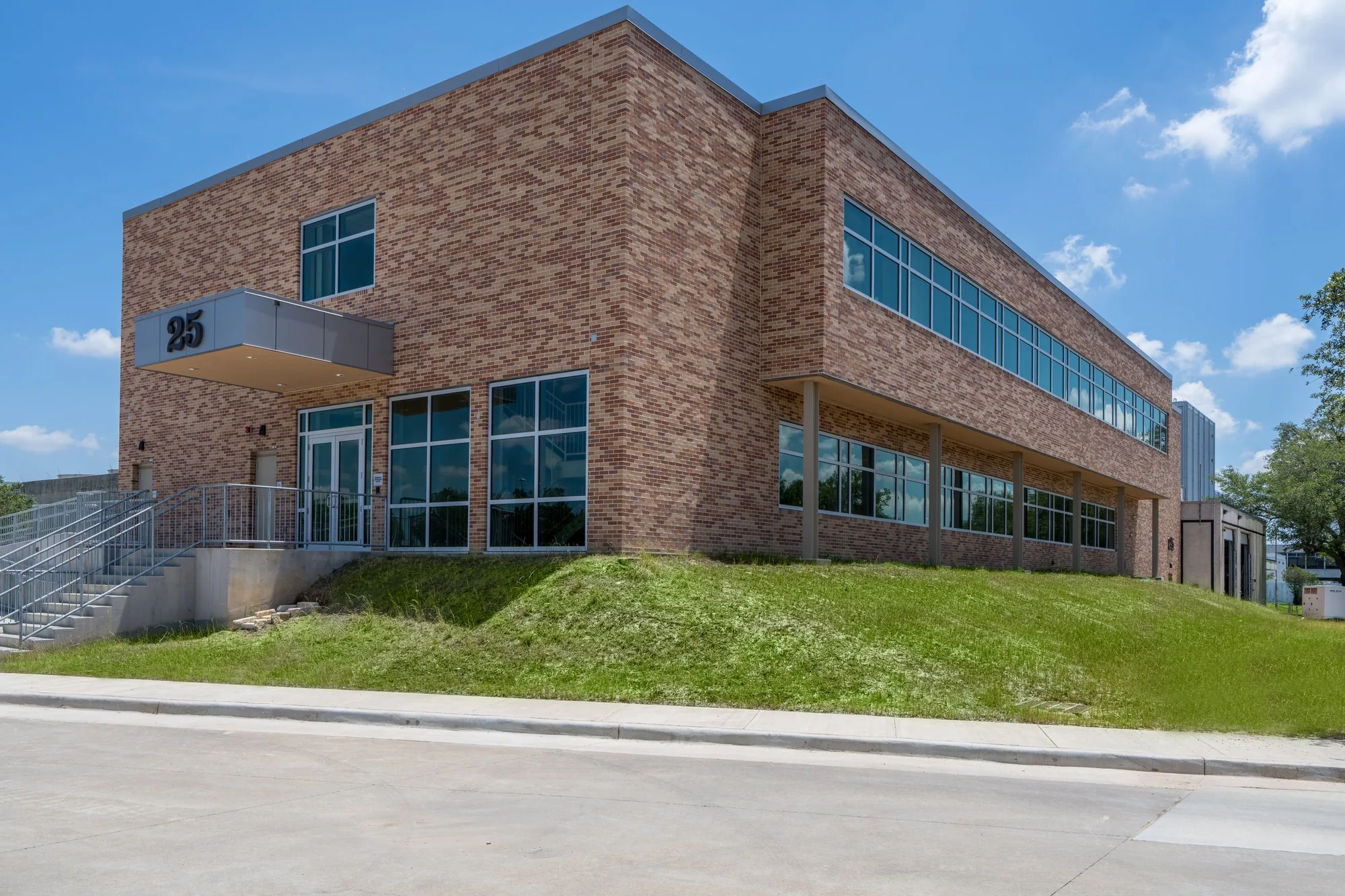 Corner view of NASA's new Emergency Operations Center.